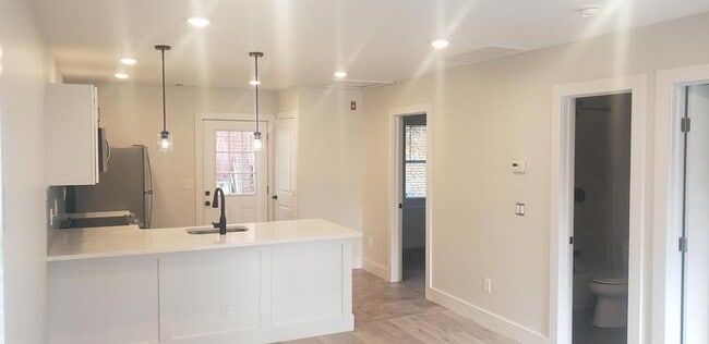 453 Vineyard Ave in Highland, NY - Foto de edificio - Building Photo