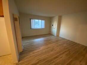 341 Williams St in San Leandro, CA - Building Photo - Building Photo