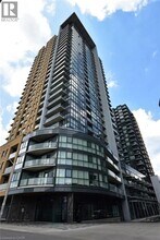 104 Garment St in Kitchener, ON - Building Photo - Building Photo