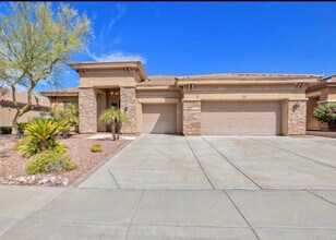 1928 W Spur Dr in Phoenix, AZ - Building Photo - Building Photo