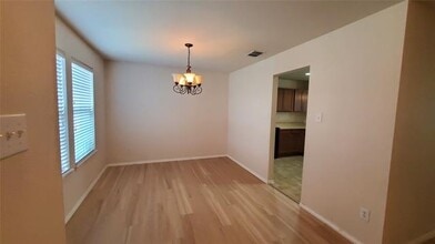 217 Silver Lake Trail in Fort Worth, TX - Building Photo - Building Photo