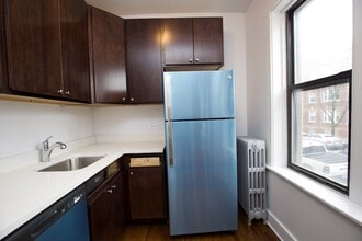 1534 N Kedzie Ave in Chicago, IL - Foto de edificio - Building Photo