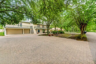 303 Shady Glen Ln in Conroe, TX - Building Photo - Building Photo