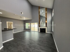 16642 War Cloud Dr in Moreno Valley, CA - Building Photo - Building Photo