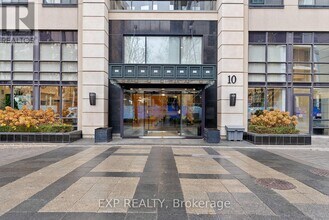 10 Delisle Ave in Toronto, ON - Building Photo - Building Photo