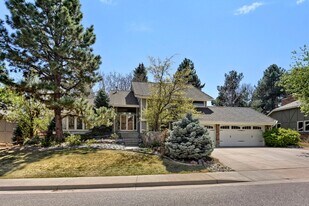 5476 E Links Cir in Centennial, CO - Building Photo
