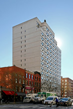 Lawrence House Apartments in New York, NY - Building Photo - Building Photo