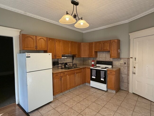 81 N Main St, Unit 2 in Lancaster, NH - Building Photo - Building Photo