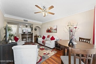 10435 Mid Town Pkwy in Jacksonville, FL - Building Photo - Building Photo