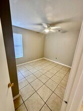 13133 Independence Ave in San Antonio, TX - Building Photo - Building Photo