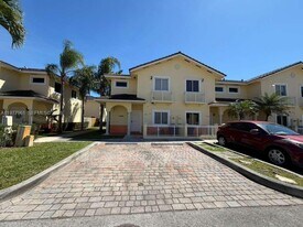 17945 NW 74th Path in Hialeah, FL - Building Photo