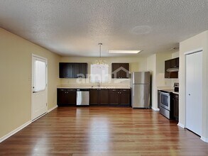 1730 Sonesta Ln in Indianapolis, IN - Building Photo - Building Photo