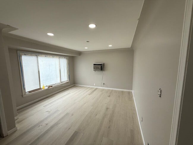 3102 Trumbull Ave in Flint, MI - Building Photo - Building Photo
