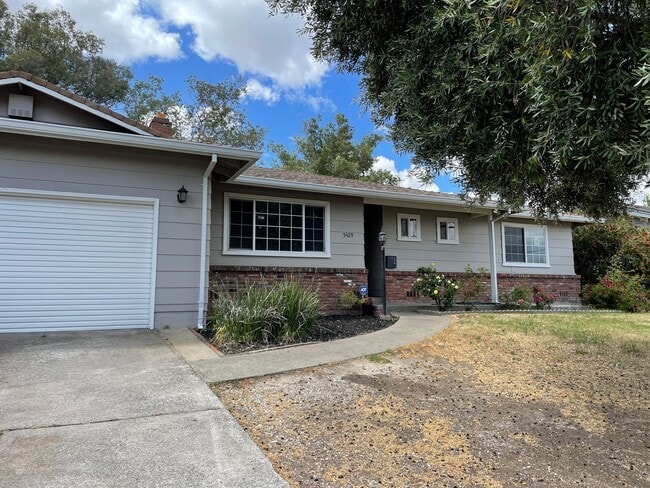 property at 5429 Hillsdale Blvd