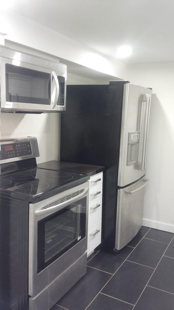 ** COMPLETELY RENOVATED LUXURY ** in Toronto, ON - Building Photo - Building Photo