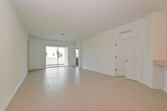 7617 Gemstone St in Groveland, FL - Building Photo - Building Photo