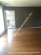 2049 E 3rd St-Unit -Unit 5 in Long Beach, CA - Building Photo - Building Photo