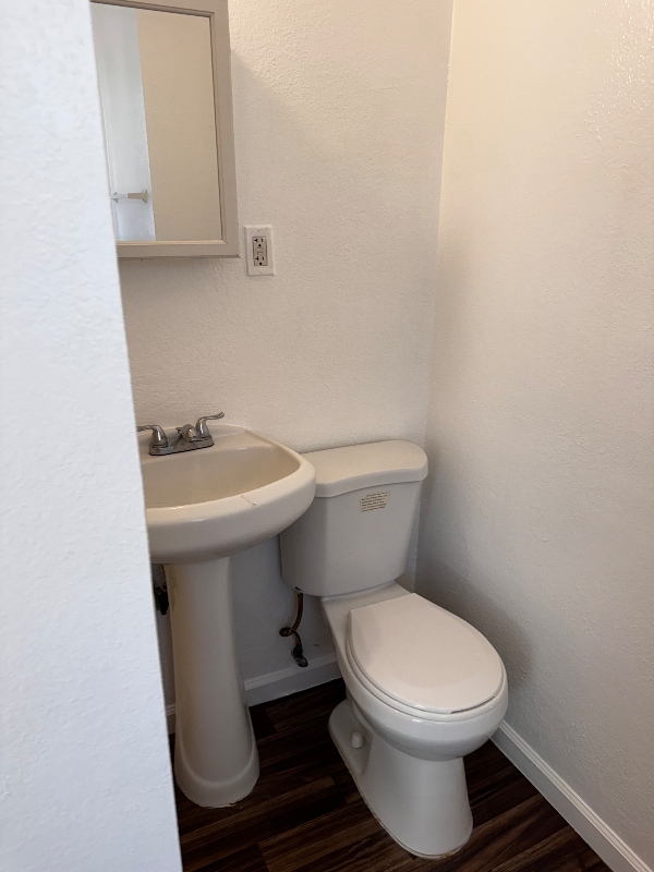 8557 Juniper Ave in Fontana, CA - Building Photo - Building Photo