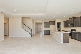 5215 Tannin Ln in Bradenton, FL - Building Photo - Building Photo