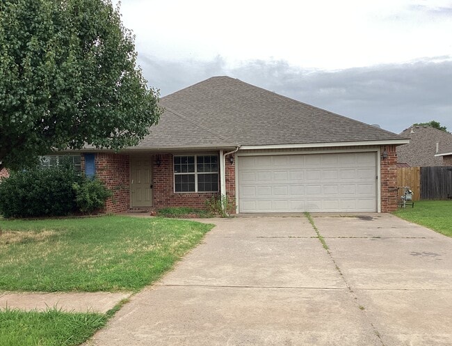 property at 613 E Juniper Ln