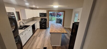 626 Pacific St in Franklin, PA - Building Photo - Building Photo