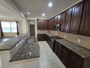 213 Willet Ct in Little Elm, TX - Foto de edificio - Building Photo