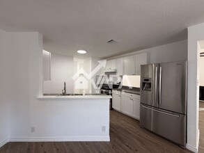 10362 Tippecanoe in San Antonio, TX - Foto de edificio - Building Photo