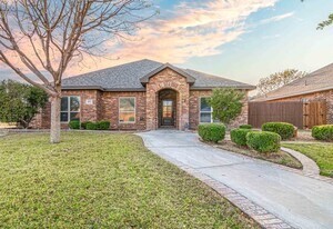 4003 Navasota in Midland, TX - Building Photo