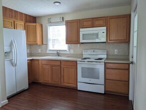 2813 11th Ave SW in Hickory, NC - Foto de edificio - Building Photo