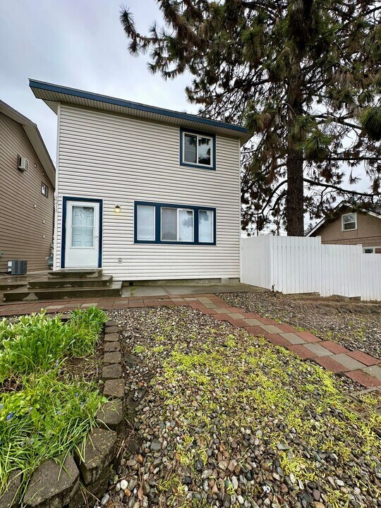 3216 E 29th Ave in Spokane, WA - Building Photo