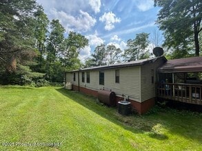 238 Hamlin Hwy in Moscow, PA - Building Photo - Building Photo