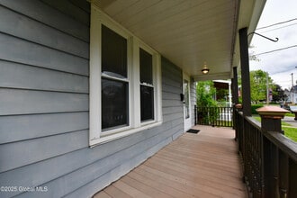 113 N 3rd Ave in Mechanicville, NY - Building Photo - Building Photo