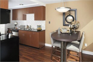Champagne at Bellevue in Bellevue, WA - Building Photo