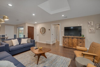 7809 Claremont Dr in Dallas, TX - Building Photo - Building Photo