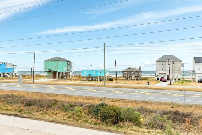 23012 Verano Dr in Galveston, TX - Building Photo - Building Photo