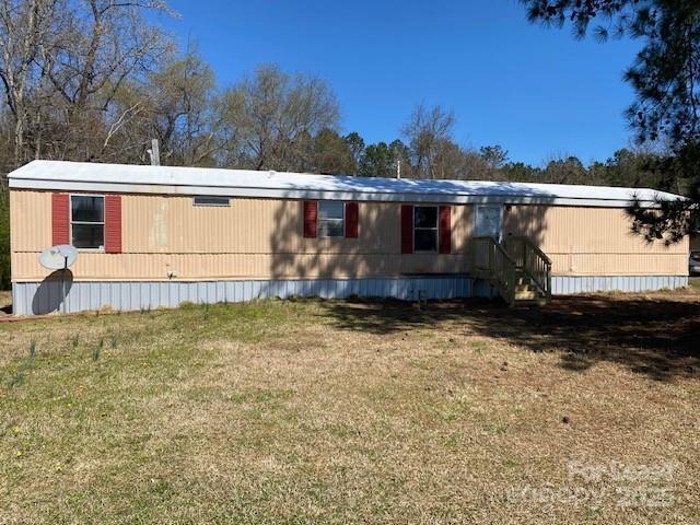 7569 Vintage Rd in Lilesville, NC - Building Photo