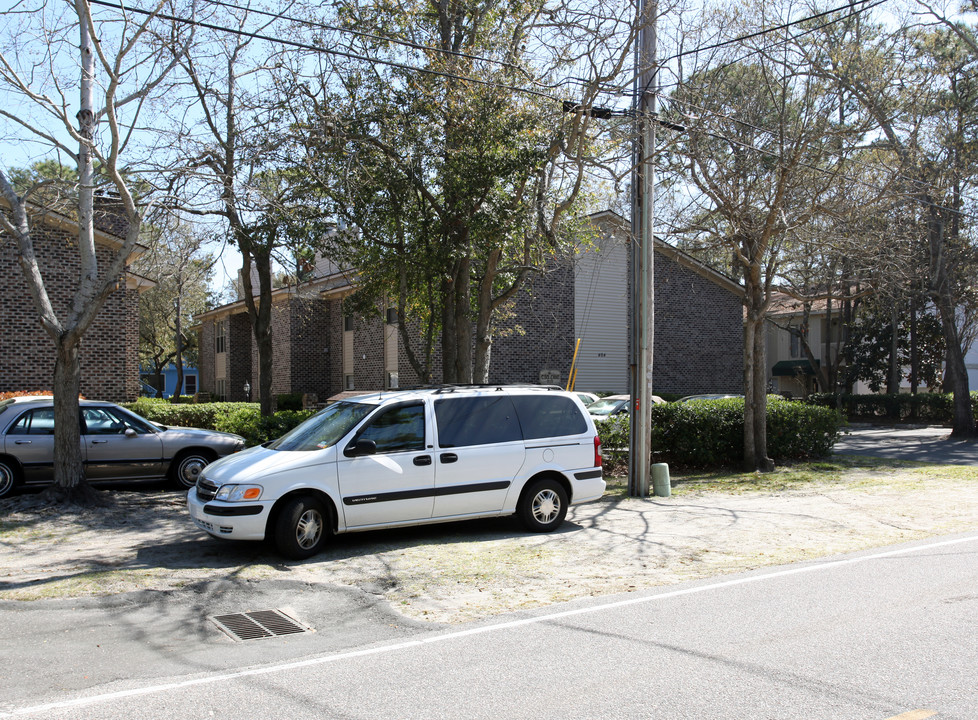 The Essex Place in Myrtle Beach, SC - Building Photo