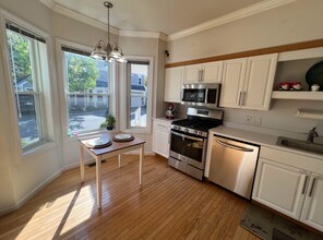 9 Maple Ridge Dr in Burlington, MA - Building Photo - Building Photo