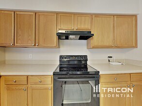 13404 Prestwick Dr in Riverview, FL - Building Photo - Building Photo