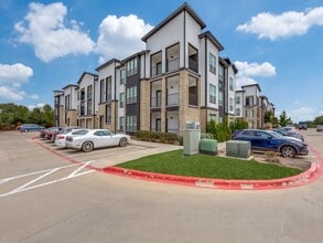 Williamson at the Overlook in Georgetown, TX - Building Photo - Building Photo