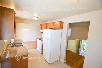 25110 35th Ave S, Unit #1, Boston, MA 02134 in Kent, WA - Foto de edificio - Building Photo