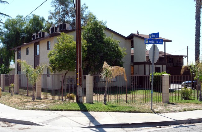 700 E Main St in San Jacinto, CA - Building Photo - Building Photo