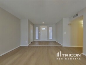955 W Santa Cruz Dr in Tempe, AZ - Building Photo - Building Photo
