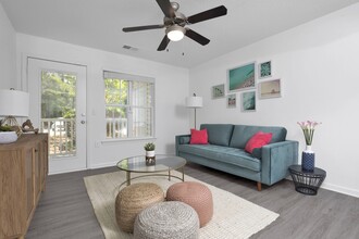 The Cole Apts by Trion Living in Fayetteville, NC - Foto de edificio - Building Photo