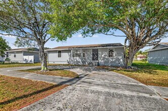 539 NW 8th Ave in Boynton Beach, FL - Building Photo - Building Photo