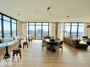 1440 W Randolph St in Chicago, IL - Building Photo - Building Photo