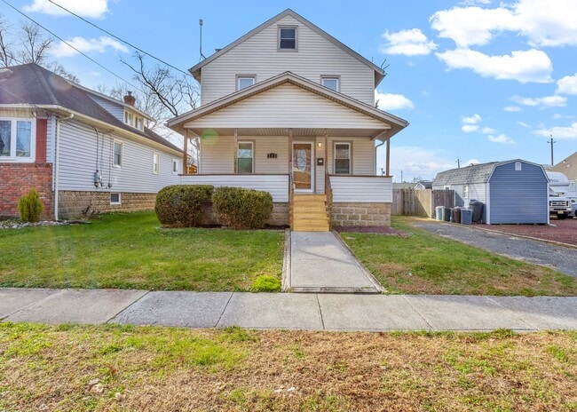 332 W Olive St in Westville, NJ - Building Photo - Building Photo