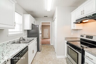 6 Summer Vale Ct in Columbia, SC - Foto de edificio - Building Photo