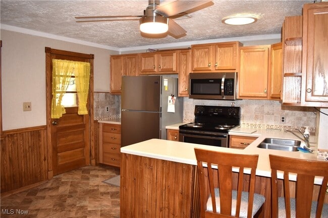 property at 2071 Dewey Rd