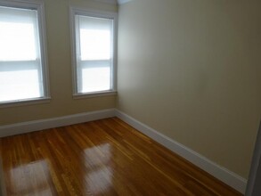 57 Riverdale St, Unit 1 in Boston, MA - Building Photo - Building Photo